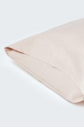 Homescapes Linen Housewife Pillowcase, Standard in Natural - thumbnail 3