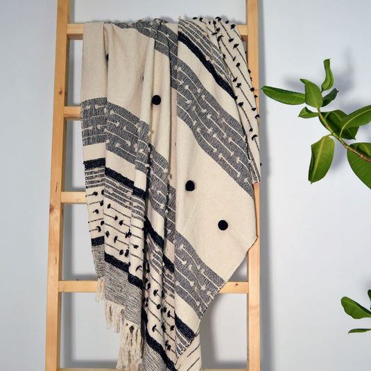 Allure Bath Fashions Nina Bobble Textured Throw Blanket in Beige - Size: 125 cm x 150 cm - image 1