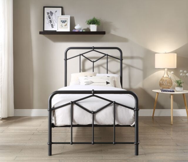 Flintshire Furniture Ltd Axton Metal Bed Frame in Black - Size: King - image 1