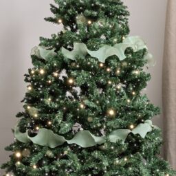 Melody Maison Green Sparkle Ruffle Christmas Tree Ribbon - 270cm (2.7m / 106.3') - thumbnail 1