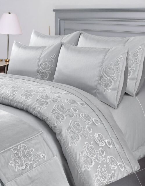 Snug City Duvet Cover & Pillowcase Set Embroided Luxury Design Polyester Linen in Silver - Size: Super King - image 1