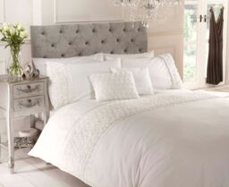 Rapport Home Limoges Polycotton Floral Duvet Cover Set with Pillowcase in Cream - Size: Single - thumbnail 1