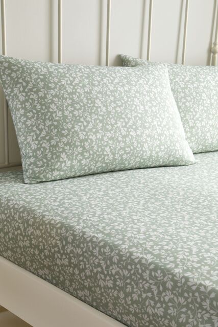 Dreams & Drapes 'Tess' Easy Care Ditsy Floral Leaf Print Fitted Sheet in Green - Size: Single Fitted - image 1