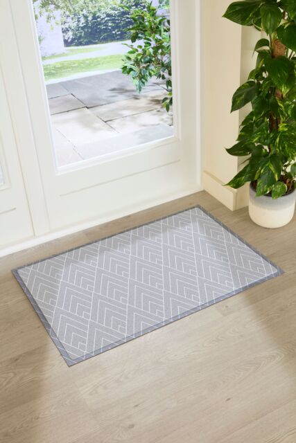 Artsy Mats Grey Geometric Pattern Indoor Outdoor Doormat - Size: 90 cm x 60 cm - image 1