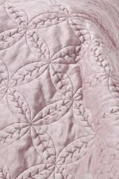 Homescapes Luxury Quilted Velvet Bedspread Geometric Pattern Throw in Pink - Size: Double - thumbnail 3