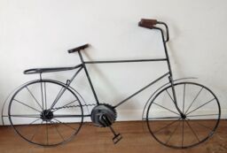 Inspirational Gifting Gents Retro Bicycle Metal Wall Art in Black