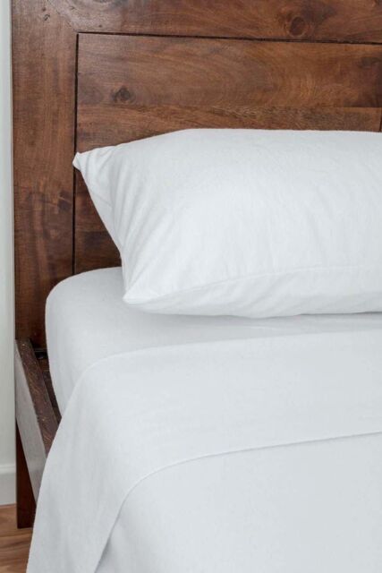 Homescapes Luxury Brushed Cotton Flannelette Flat Sheet 100% Cotton in White - Size: Single Flat - image 1