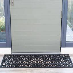 Kukoon Front Door Mat Ornate Iron Style Rubber Dirt Catching Rug in Black - Size: 45 cm x 75 cm - thumbnail 4
