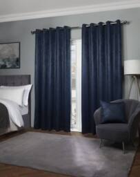 New Edge Blinds Metro Thermal Blackout Eyelet Curtains in Navy - Size: 168 cm width x 137 cm drop - thumbnail 4