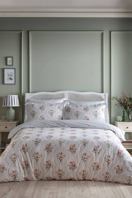 Appletree 'Floral Bouquet' 100% Cotton Duvet Cover Set - Size: King - image 1