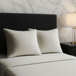 Snug City Teddy Bear Fleece Super Soft Cosy Pillow Case Pair in Cream - Size: Standard Pillow Case