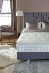 The Shire Bed Company Heritage 5000 Pillowtop Mattress in White - Size: Double - thumbnail 3