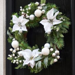 Dibor Valley Snowdrift Xmas Wreath Front Door Christmas Wreath 42cm in White - thumbnail 3