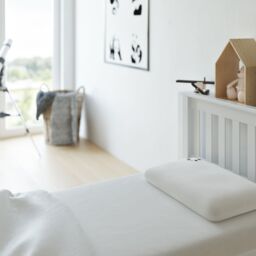 Panda London Memory Foam Bamboo Kids Pillow in White - thumbnail 2