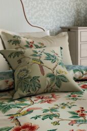 Sanderson 'Lophura' Cotton Cushion - Size: 45 cm x 45 cm - thumbnail 2