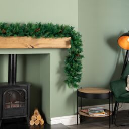 Samuel Alexander 2.7m Green Christmas Garland with Pine Cones & Mixed Needles - thumbnail 7