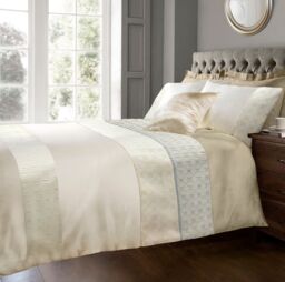 Intimates Pandora Duvet Cover & Pillowcase Set with Jacquard in Cream - Size: Double - thumbnail 1