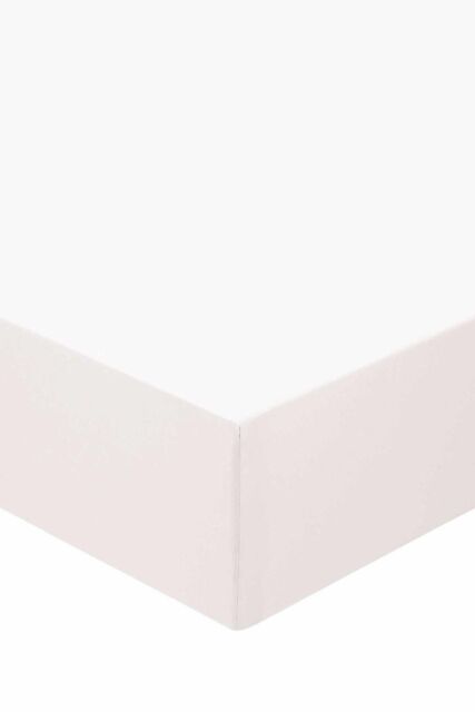 Murmur ' 250TC' Plain Dye Fitted Sheet in White - Size: Super King Fitted - image 1