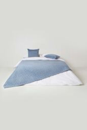 Homescapes Diamond Quilted Velvet Throw in Blue - Size: 150 cm x 200 cm - thumbnail 3