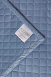 Homescapes Diamond Quilted Velvet Throw in Blue - Size: 150 cm x 200 cm - thumbnail 5