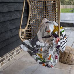 Benjamin Tate Design Monochrome Leaves Blanket in Natural - Size: 120 cm x 150 cm - thumbnail 4