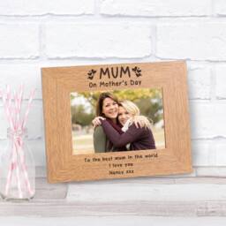 Uniqueful Women's Personalised Mum on Mothers Day Wood Picture Frame 6x4 in Brown - thumbnail 3