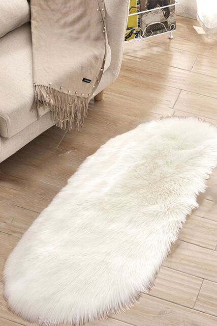 Living and Home 60Cm*120Cm Oval Handmade Shag White Rug - Size: 60 cm x 120 cm - image 1
