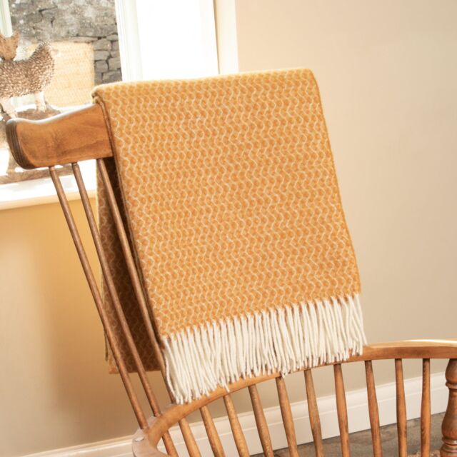 Native Natural Hoop Pattern Mustard Wool Blanket - Size: 140 cm x 200 cm - image 1