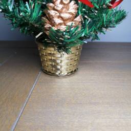 Samuel Alexander 30cm Mini Pre-Decorated Christmas Tree in Gold Pot with Red Baubles in Green - thumbnail 6