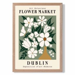 ARTZE Dublin Green & White Flower Market Exhibition Framed Print SIZE: A2 with Oak Frame in Beige - Size: A4