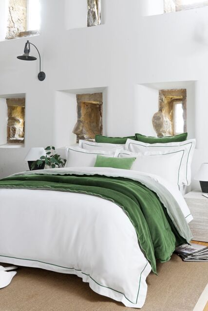 CHRISTY Premium Sateen Satin Soft Duvet Cover Sets in Green - Size: King - image 1