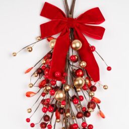 Scottish Everlastings Ltd 52cm Red Bauble & Berry Teardrop Wreath (Swag) - thumbnail 3