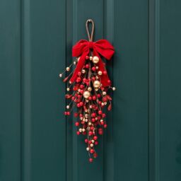 Scottish Everlastings Ltd 52cm Red Bauble & Berry Teardrop Wreath (Swag)