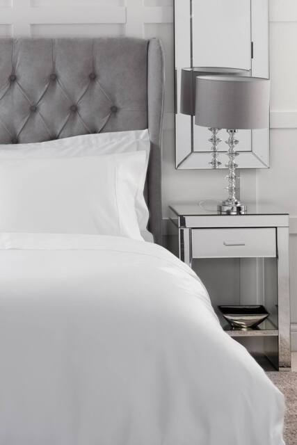 Belledorm Bamboo 300 Thread Count Duvet Cover in White - Size: King - image 1