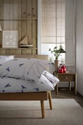 Lobster Creek Rock Coastal Lobster Print 100% Cotton Duvet Cover in White - Size: Single - thumbnail 3