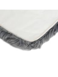 Native Natural Sheepskin Chair Pad Square Grey - Size: 40 cm x 40 cm - thumbnail 3