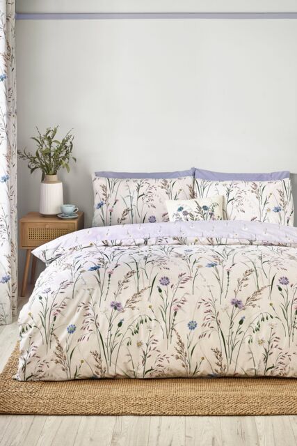 Catherine Lansfield 'Grasmere Floral' Reversible Duvet Cover Set in Lilac - Size: Single - image 1