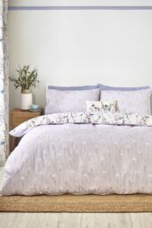 Catherine Lansfield 'Grasmere Floral' Reversible Duvet Cover Set in Lilac - Size: Single - thumbnail 2