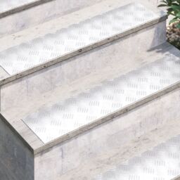 Berkfield Home Aluminium Checker Plates 2 pcs Anti-Slip 90x20 cm in Silver - Size: Medium - thumbnail 3
