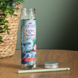 Samuel Alexander Icicles on Spruce Scented Christmas Scentsicles with 6 Hanging Hooks in Green - thumbnail 2