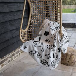 Benjamin Tate Design Game Doodles Blanket in Natural - Size: 120 cm x 150 cm - thumbnail 4