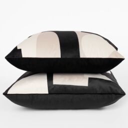 OHS 2 x Abstract Print Matte Velvet Cushion Covers in Black - Size: 45 cm x 45 cm - thumbnail 3