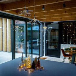 ValueLights Indoor/Outdoor 4 Pack Exploding Christmas Star Lights 20 Warm White Bulbs in Silver - thumbnail 3