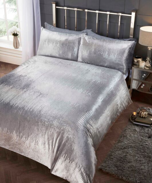 Rapport Home Tiffany Duvet Cover Set with Pillowcase in Silver - Size: Single - image 1