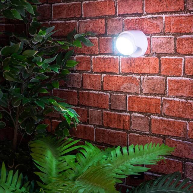 St Helens Home & Garden 9 LED Motion Sensor Light in White - image 1