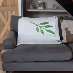 Benjamin Tate Design Green Leaf Blanket in Natural - Size: 120 cm x 150 cm - thumbnail 2