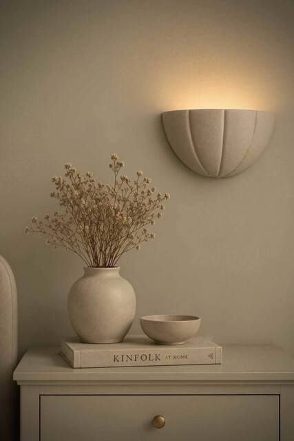 ValueLights Leonardo Scallop Curve Ceramic Flush Wall Sconce Light with Bulb in Pale Grey - image 1