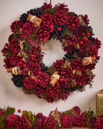 Dibor Cinnamon Pinecone 36cm Christmas Wreath & 1.05m Garland Set in Red