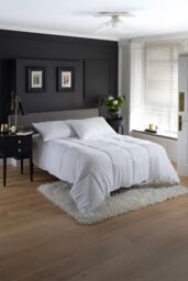 The Lyndon Company Hotel Premium Soft Touch 13.5 Tog All Year Round Duvet in White - Size: Double - thumbnail 1