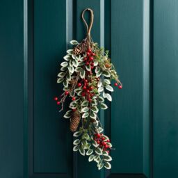 Scottish Everlastings Ltd 70cm Variegated Leaf & Berry Teardrop Wreath (Swag) in Green - thumbnail 1